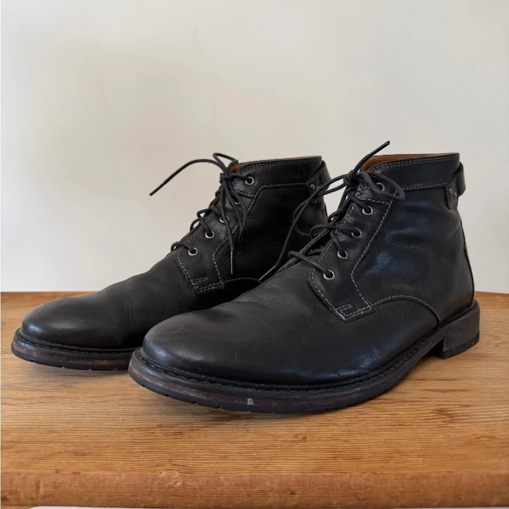 Clarks SMART Clarkdale Bud Black Burnished Lea Lace Up Boots Shoes Men’s US 11